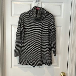 Cabi Fergie sweater Style #3167
